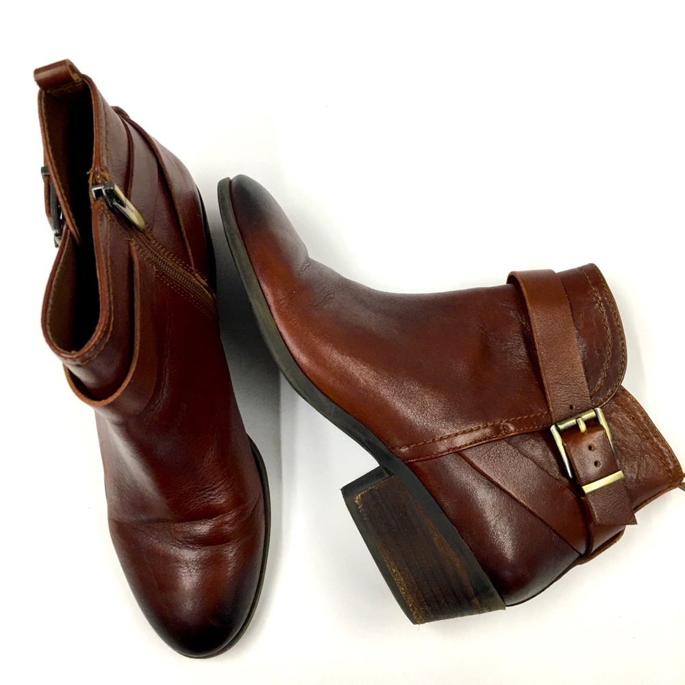 Vince Camuto Leather Ankle Round Toe Booties 8.5 Brown Classic